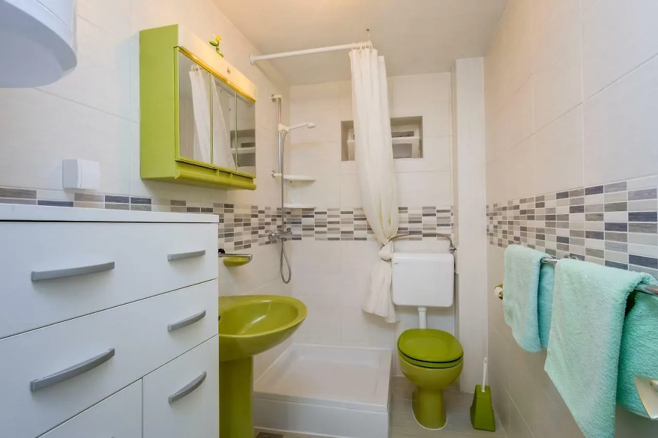 Apartment Carmen 0*, Veli Losinj