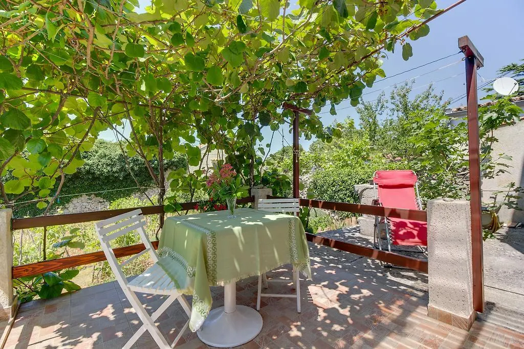 Apartment Carmen Veli Losinj